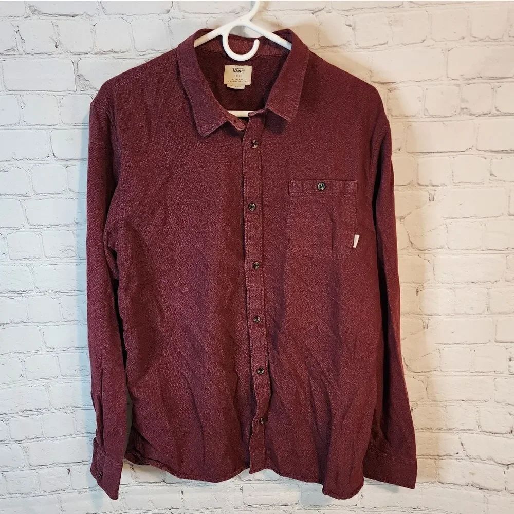 Men's Vans "Classic fit" longsleeve button-down shirt, size Large